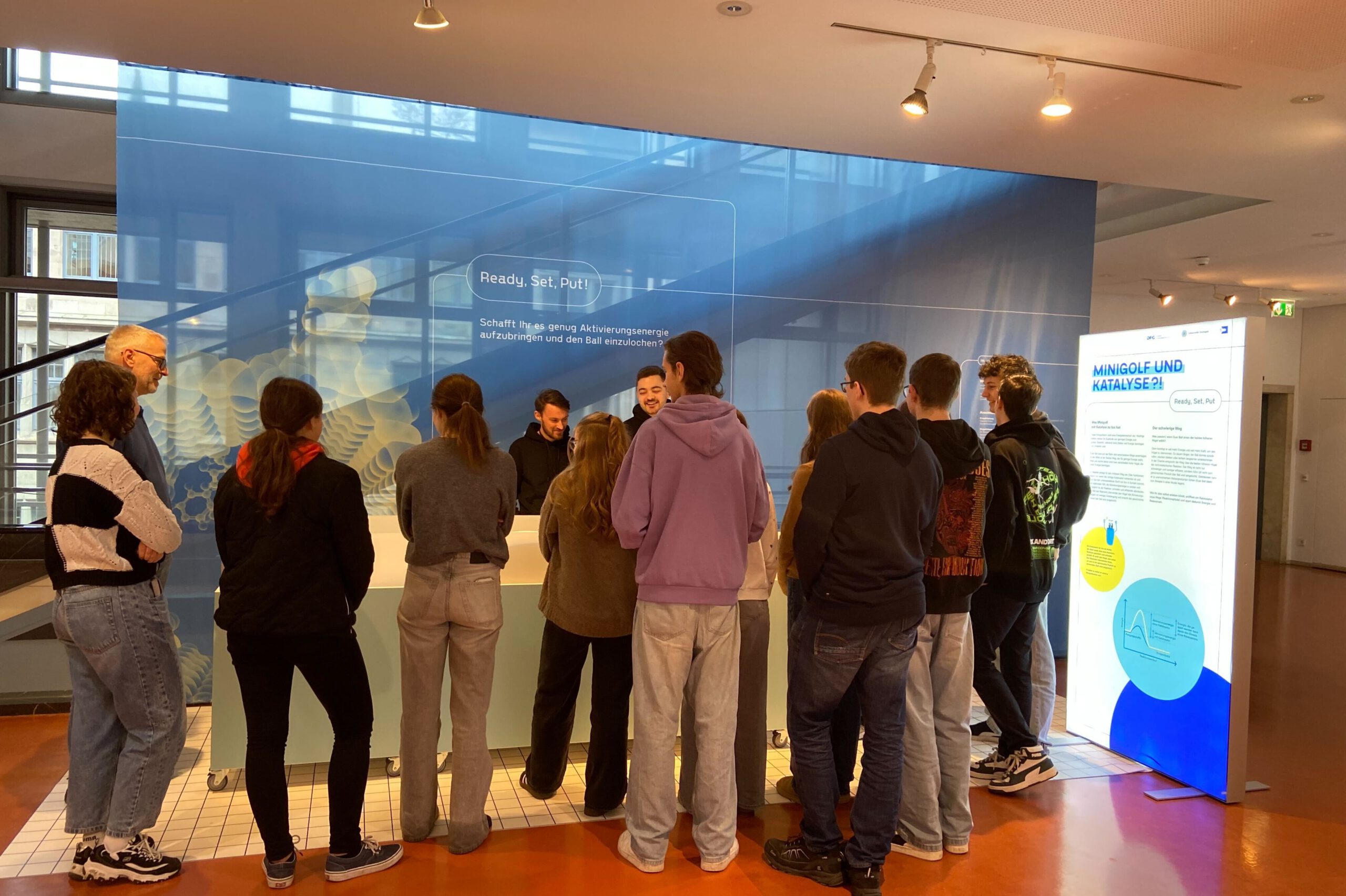 Open guided tour "Was kann Katalyse?" Science Exhibition