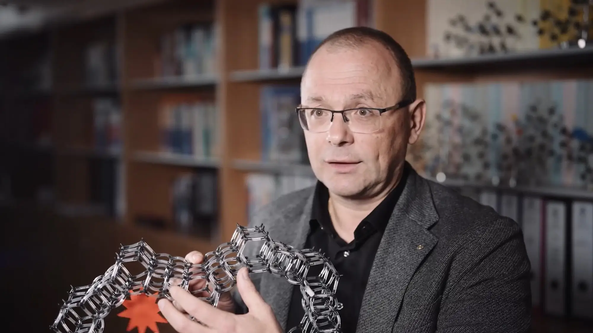 CRC 1333 Video YouTube Ein Blick auf den Sonderforschungsbereich 1333 & seine Bedeutung für Forschung & Gesellschaft